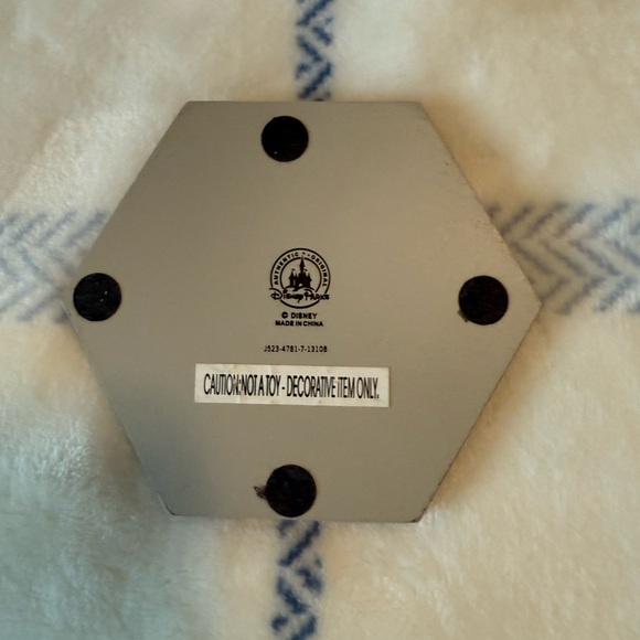 Disney Haunted Mansion Tomb Coaster Set - Picture 5 of 12